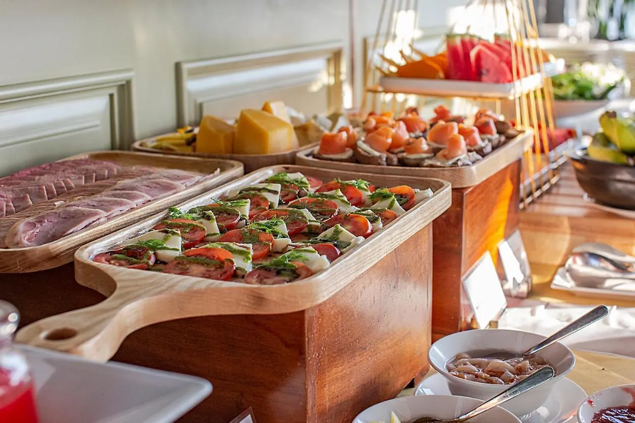 Peninsula Hotel Danang
