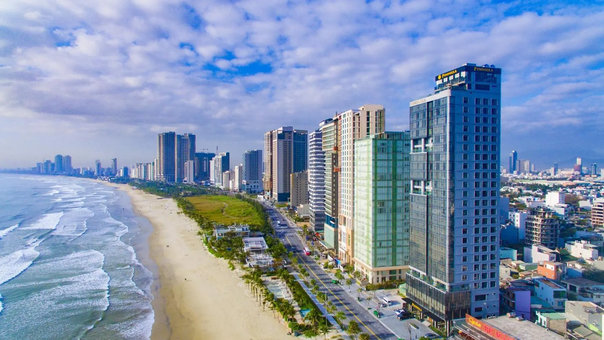 Peninsula Hotel Danang